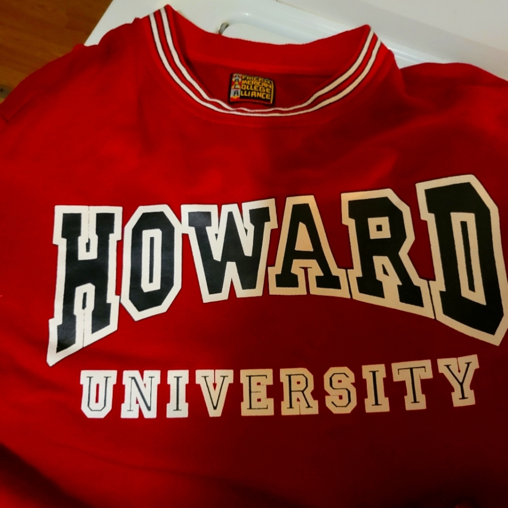 Howard University Red Men's Athletic Wear